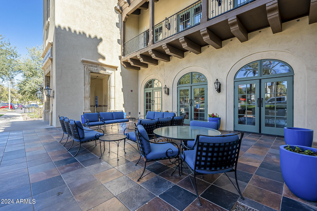 21080 W Almeria Road - Photo 57