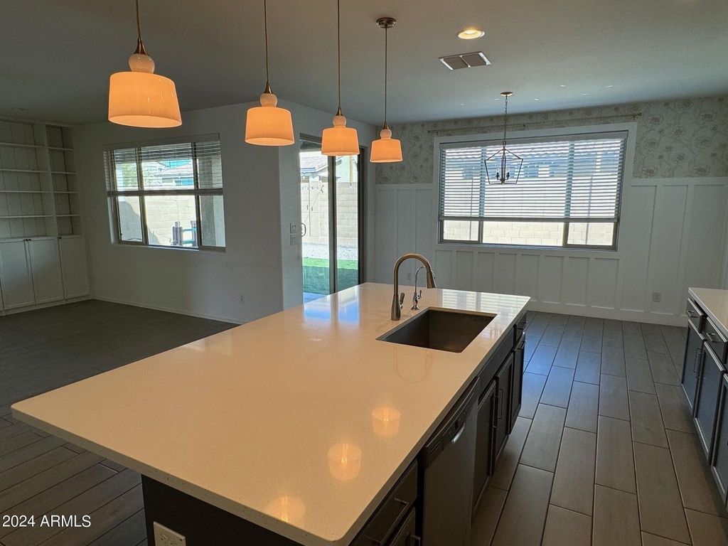 21080 W Almeria Road - Photo 3
