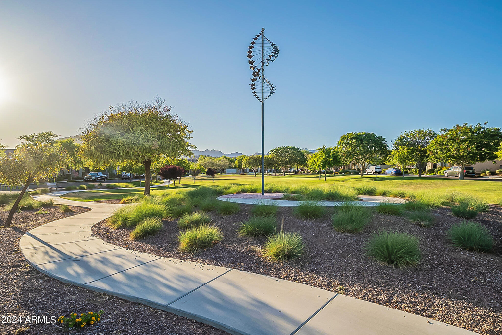 21080 W Almeria Road - Photo 26