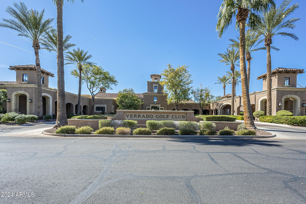 21080 W Almeria Road - Photo 62