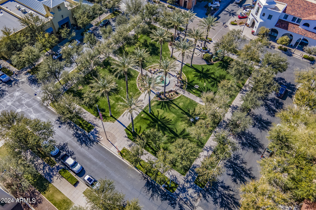 21080 W Almeria Road - Photo 44