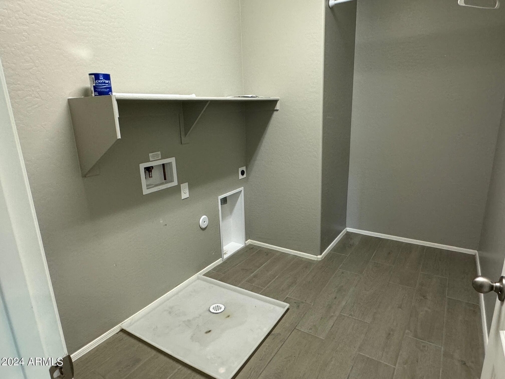 21080 W Almeria Road - Photo 13
