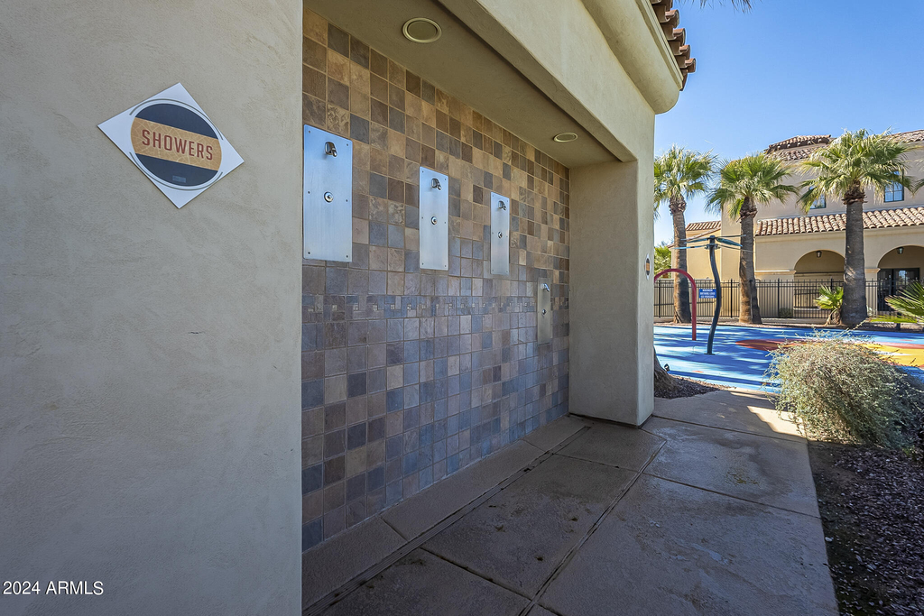 21080 W Almeria Road - Photo 52