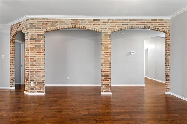 504 Connemara Court - Photo 9