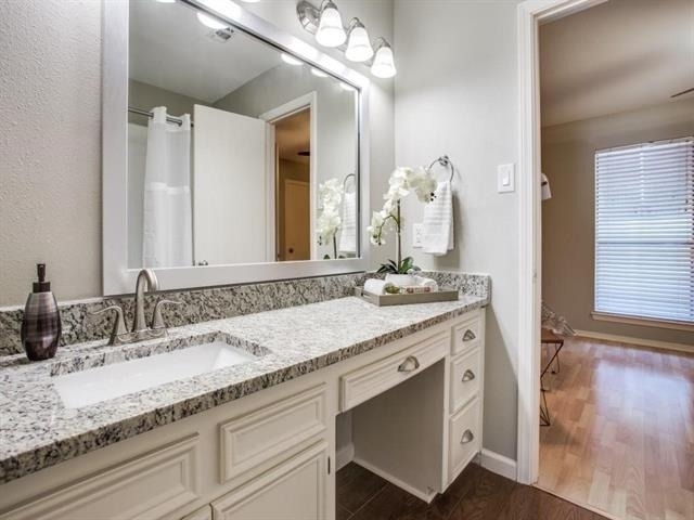 1605 5th Avenue - Photo 0