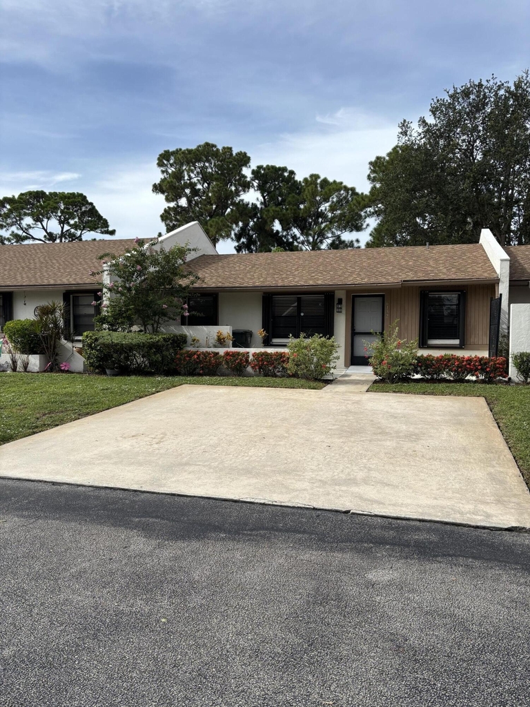 6132 Fairfield Circle - Photo 13