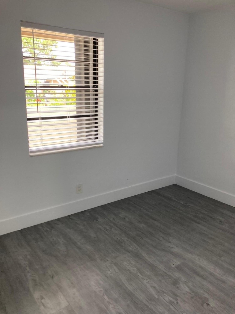 6132 Fairfield Circle - Photo 3