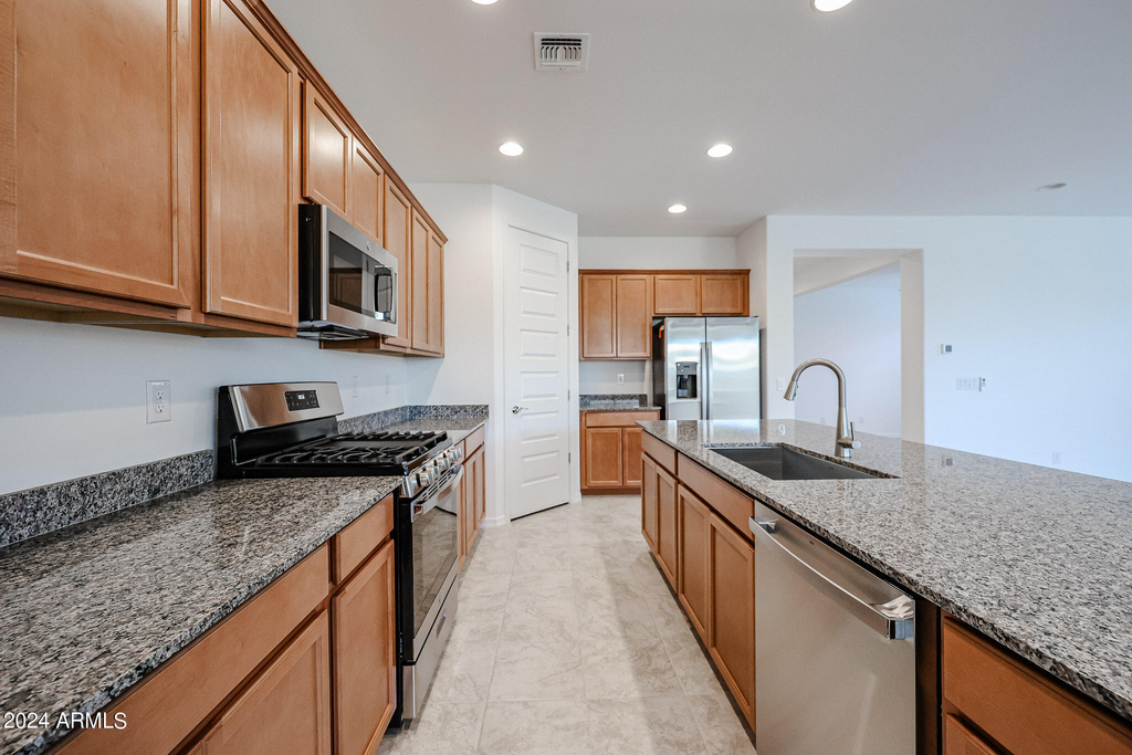 8752 W Medlock Drive - Photo 3