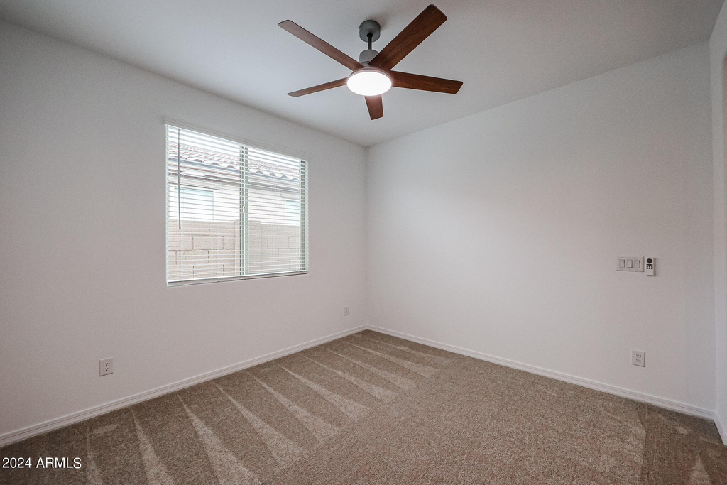 8752 W Medlock Drive - Photo 32