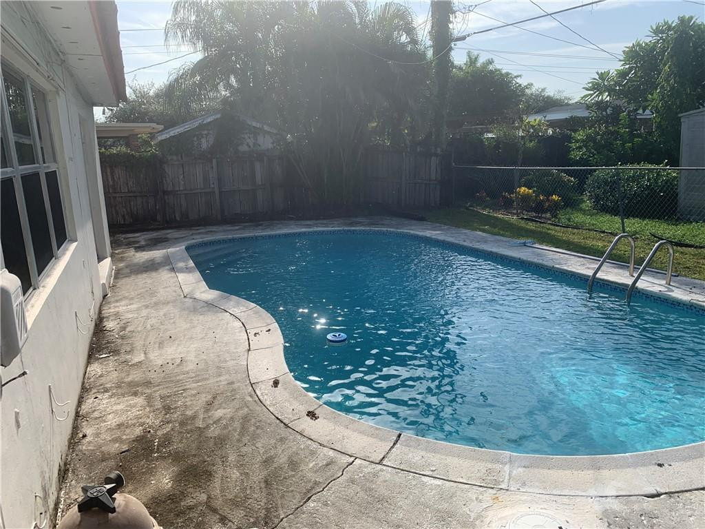 6410 Coolidge Street - Photo 3