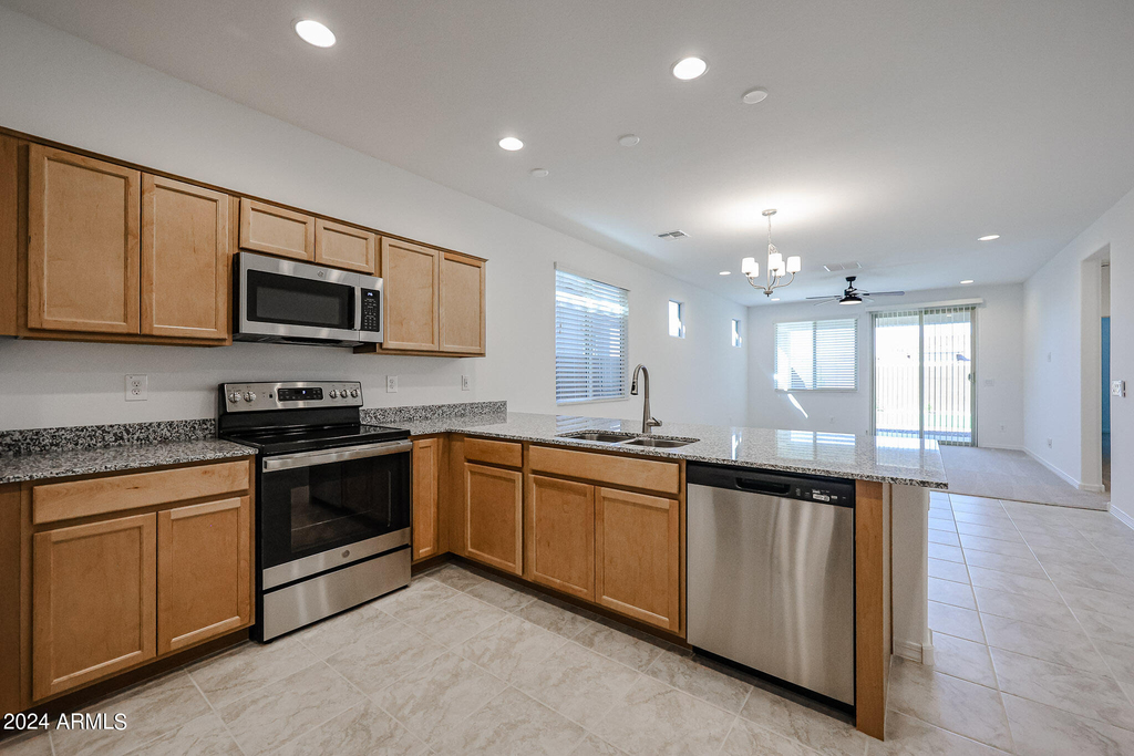 9028 W Georgia Avenue - Photo 2