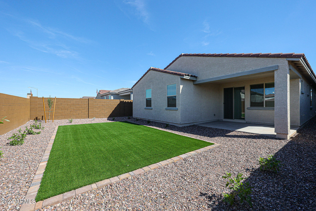 9028 W Georgia Avenue - Photo 18