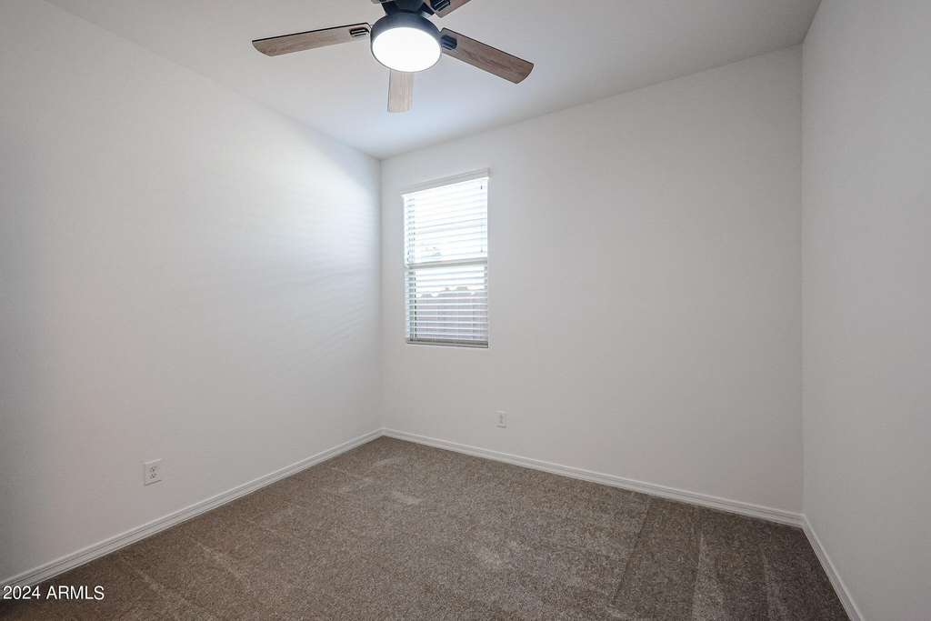 9028 W Georgia Avenue - Photo 11