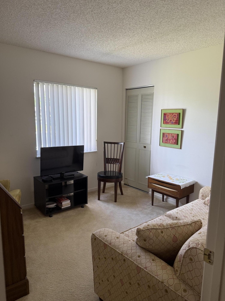 422 Pine Glen Lane - Photo 6