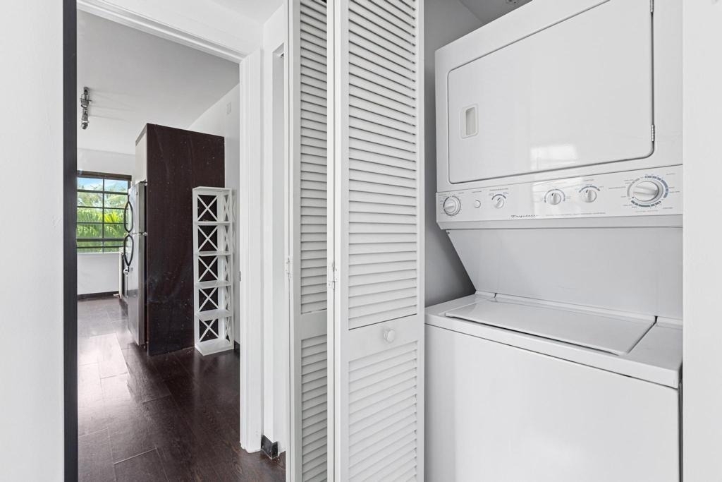 435 21st Street - Photo 0