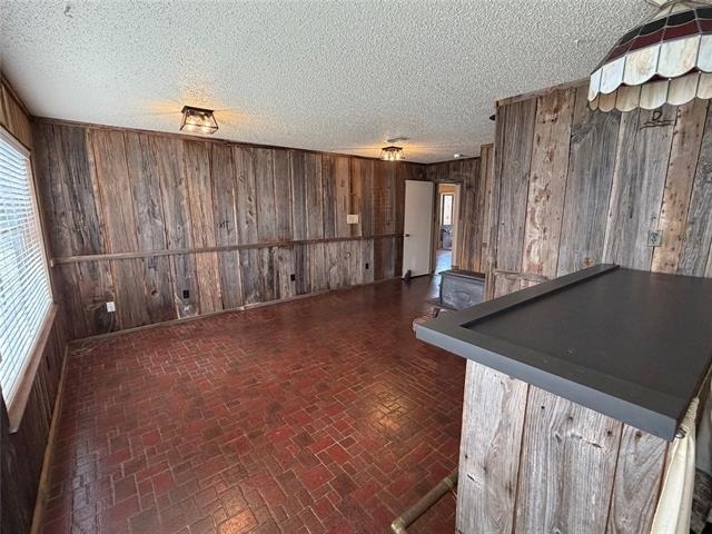 821 E Highway 199 - Photo 14