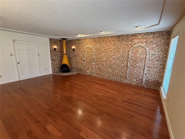 821 E Highway 199 - Photo 9