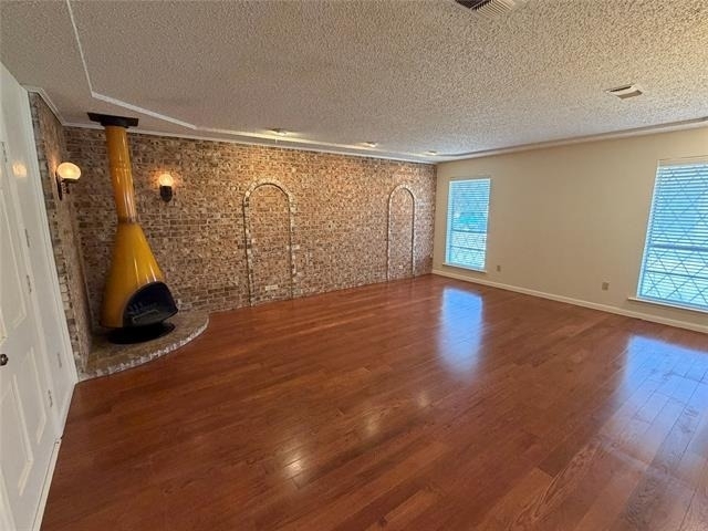 821 E Highway 199 - Photo 8