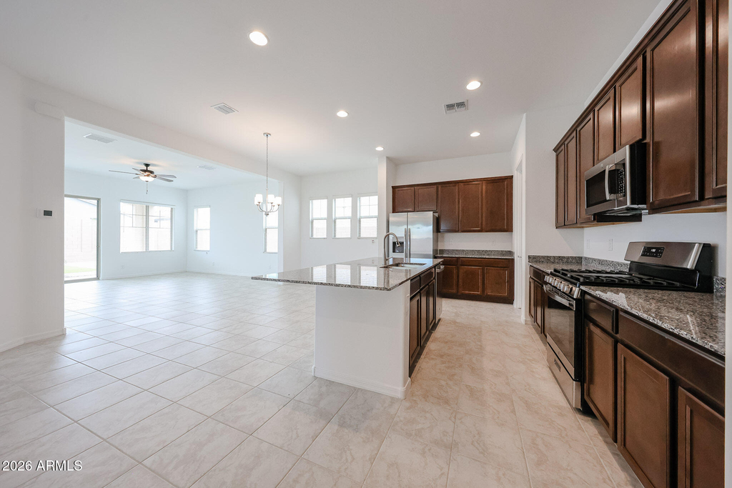 7616 W Bronco Trail - Photo 3