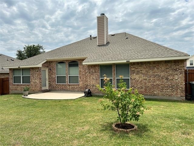 2717 Foxpoint Trail - Photo 1