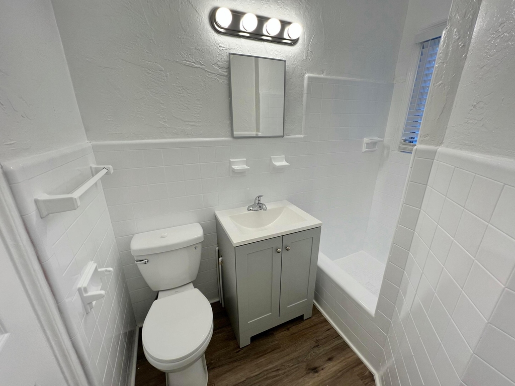1739 Moffett Street - Photo 10