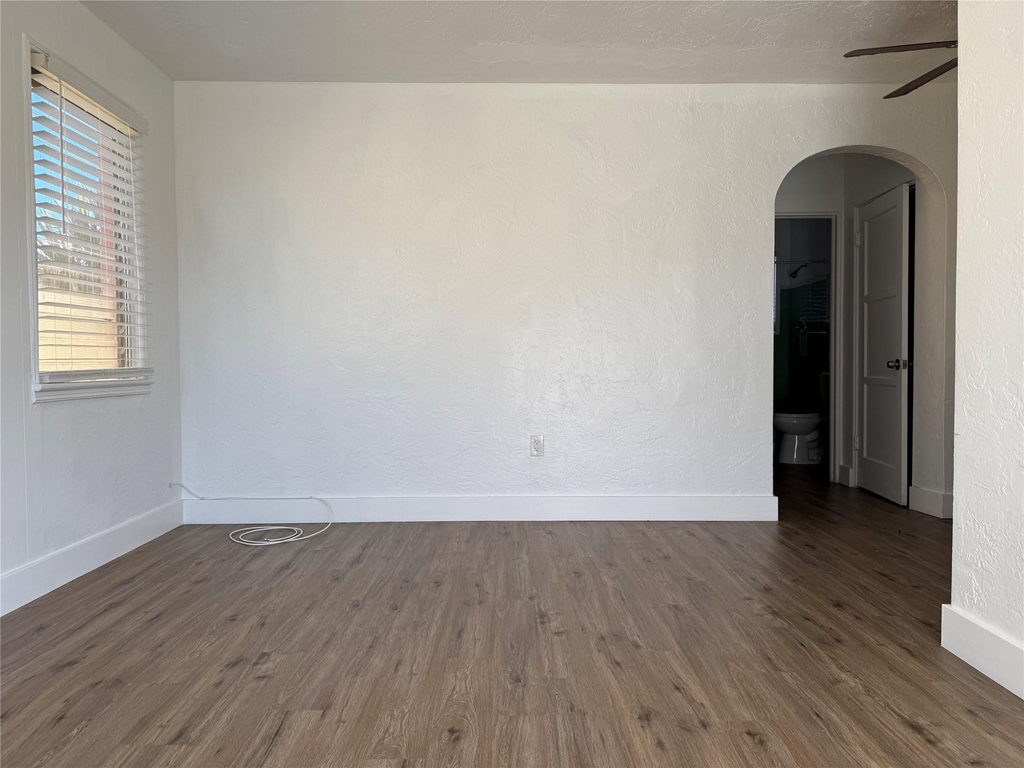 1739 Moffett Street - Photo 5