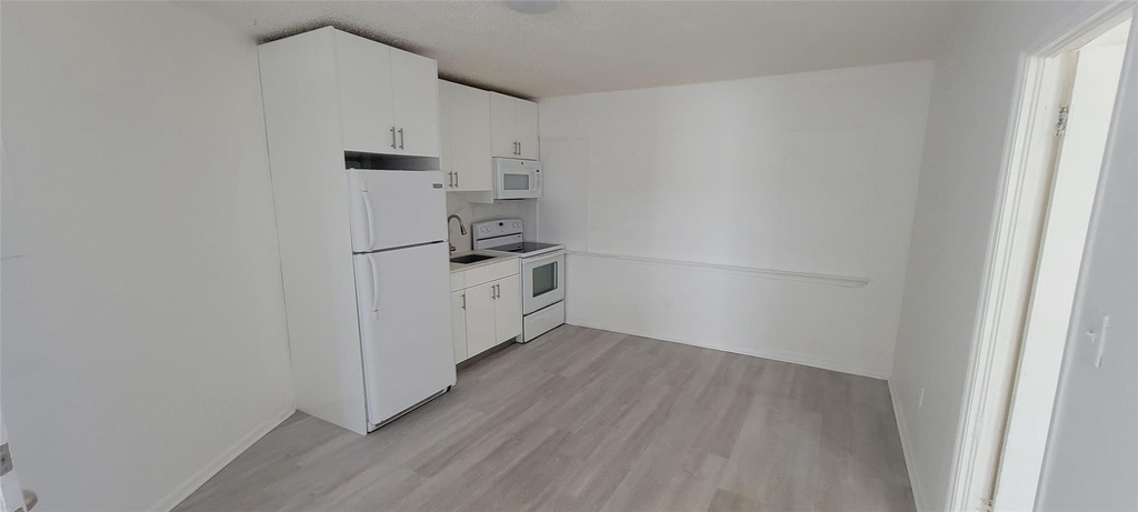 2417 Hayes Street - Photo 1