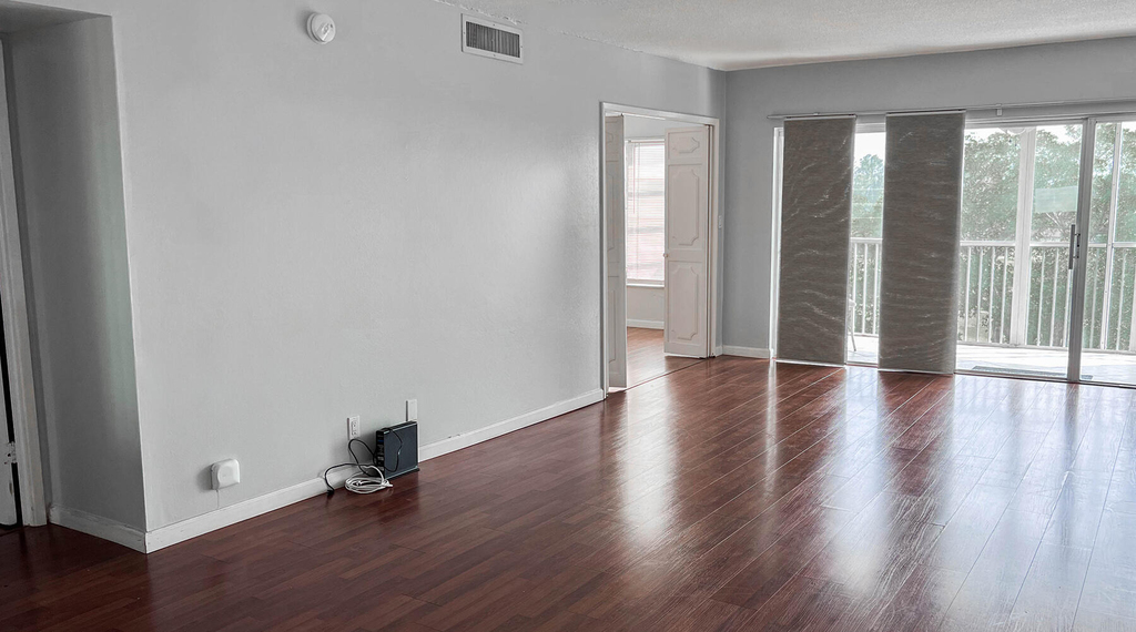 3050 N Palm Aire Drive - Photo 5