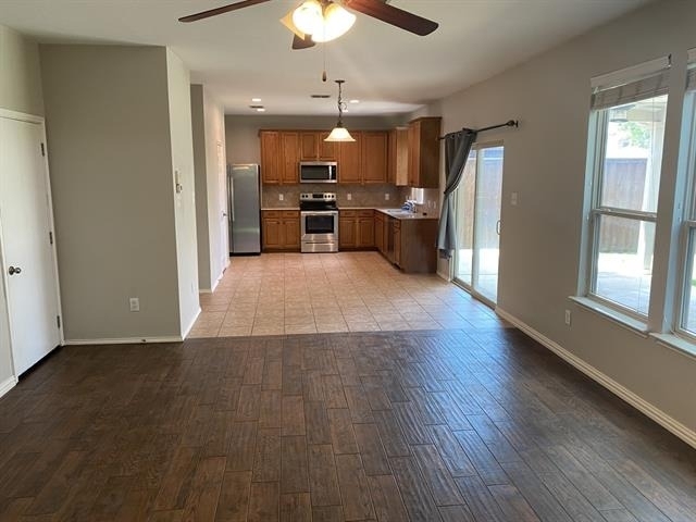 3904 Ironstone Lane - Photo 2