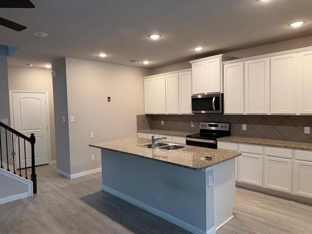 2940 Bluets Drive - Photo 1