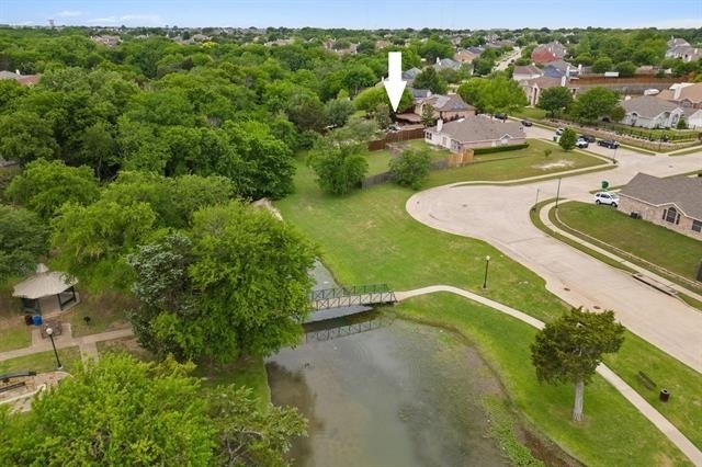 1088 Pondview Drive - Photo 5