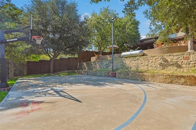 1088 Pondview Drive - Photo 32