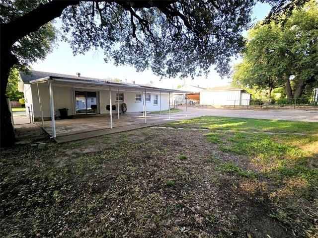 604 E 4th Street - Photo 20