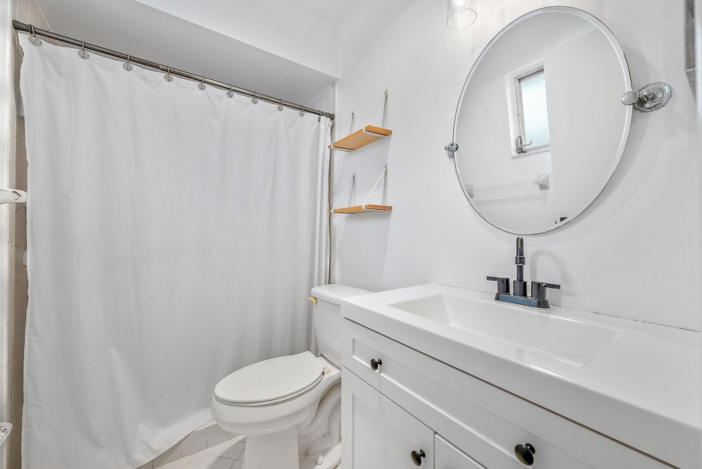 9050 E Highland Pines Boulevard - Photo 5