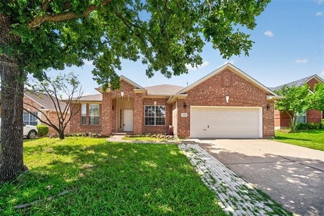 308 Keswick Lane - Photo 0