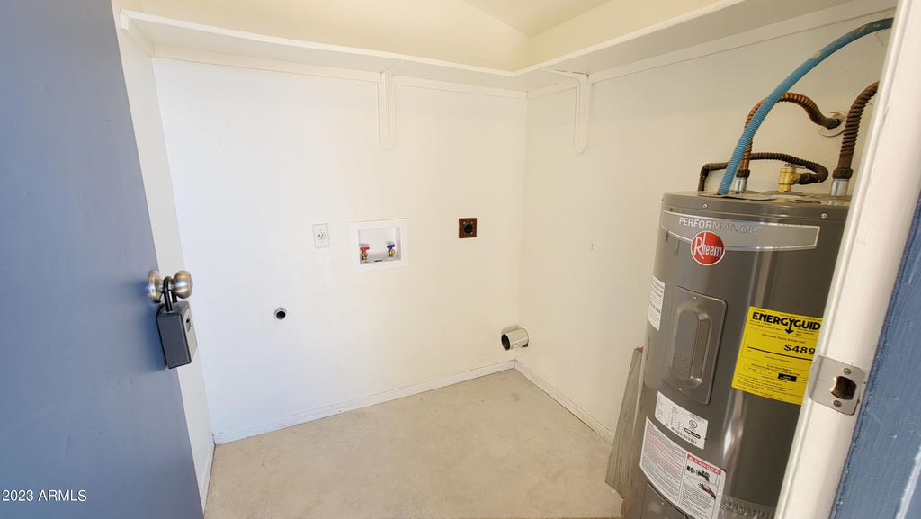 6147 E Greenway Street - Photo 6