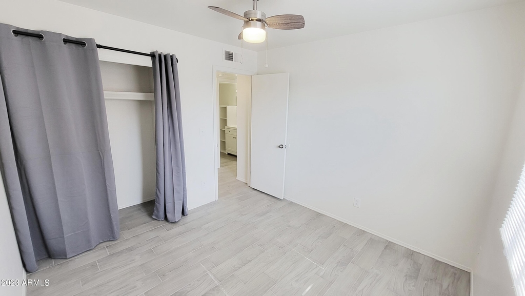 6147 E Greenway Street - Photo 18