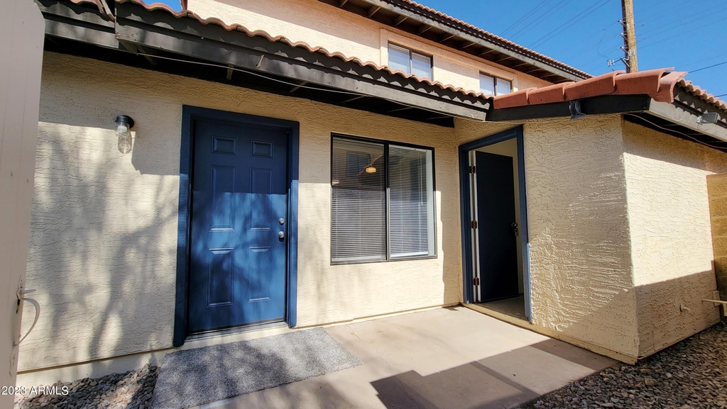 6147 E Greenway Street - Photo 4