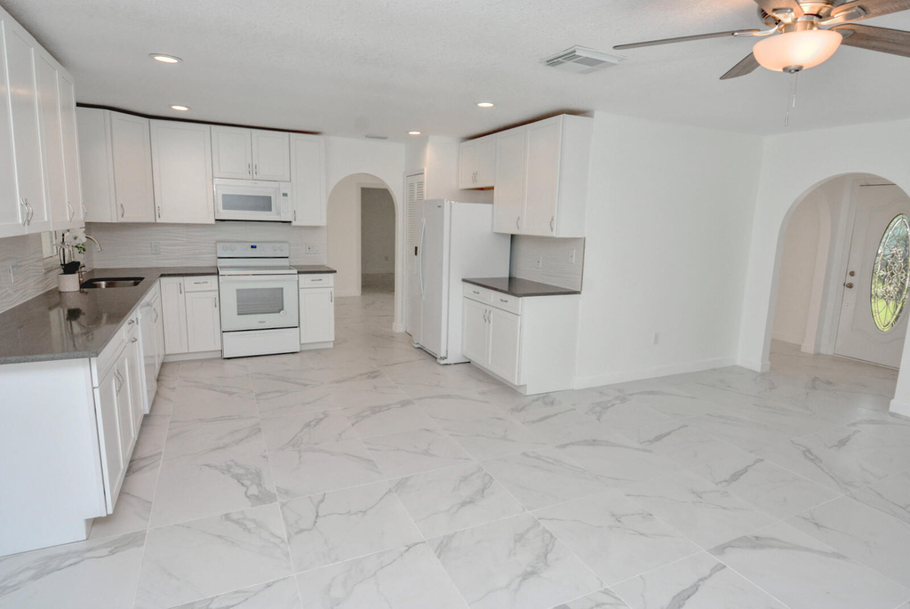 943 Se Browning Avenue - Photo 4