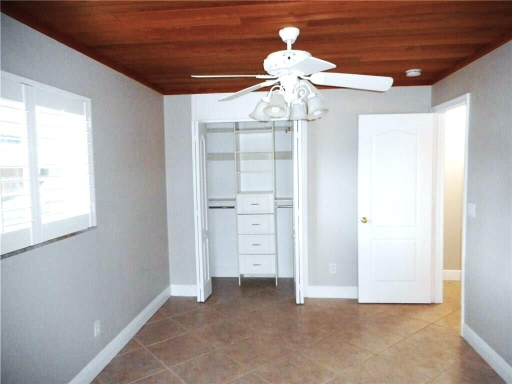 1903 Robalo Drive - Photo 9