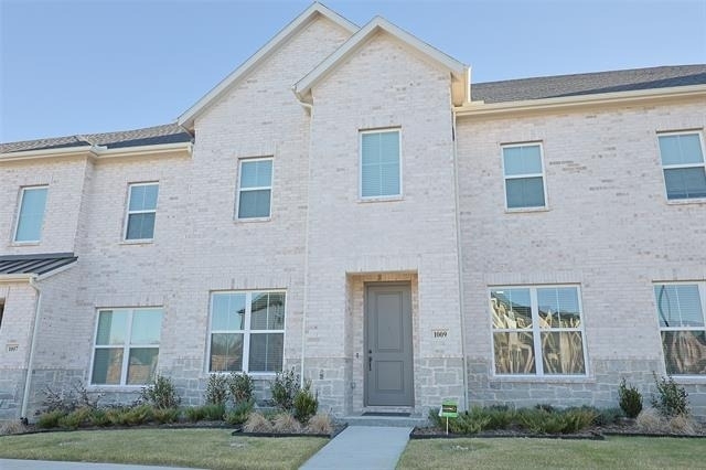 1009 Rockrose Drive - Photo 0