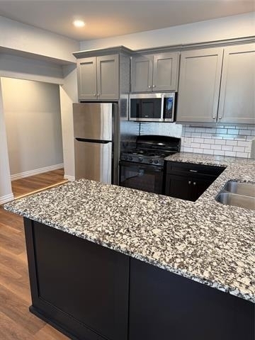 106 W Hull Street - Photo 3