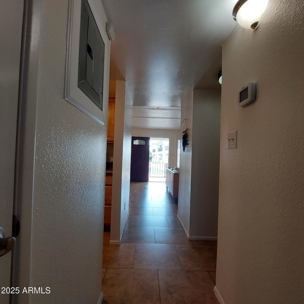 240 S Old Litchfield Road - Photo 30