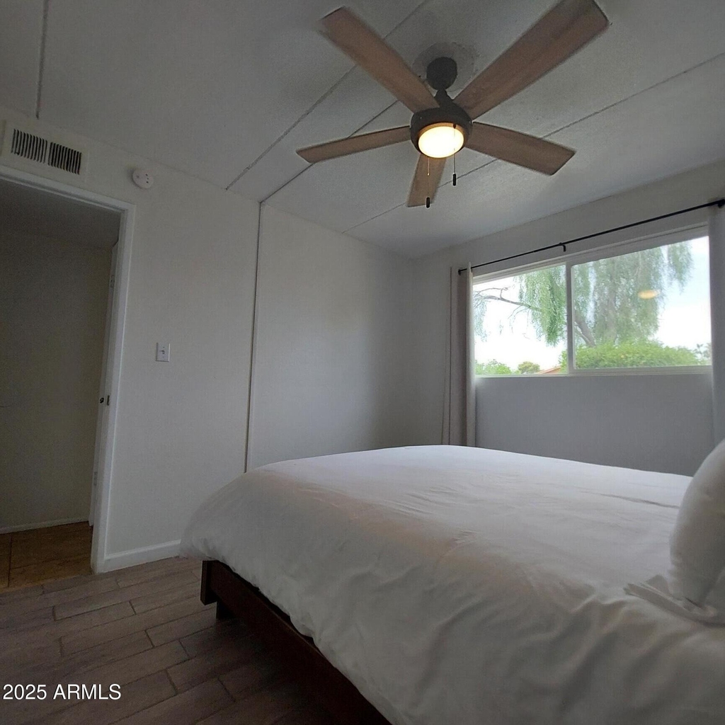 240 S Old Litchfield Road - Photo 28