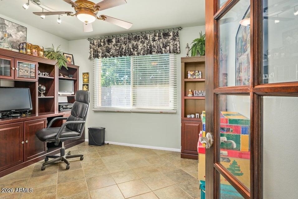 2319 E Loma Vista Drive - Photo 4