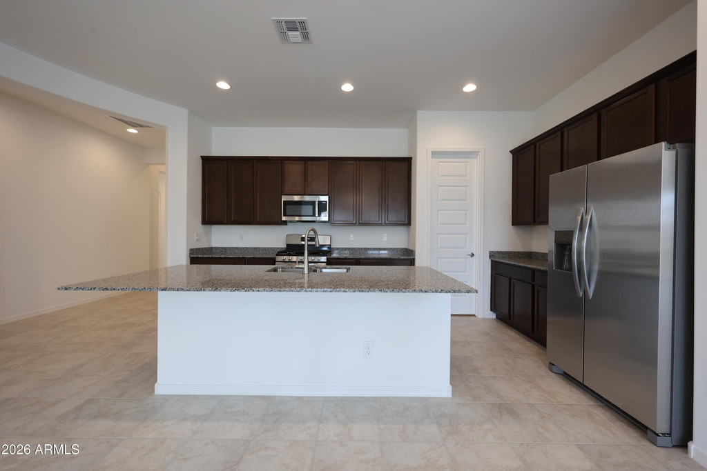 7683 W Smoketree Drive - Photo 1