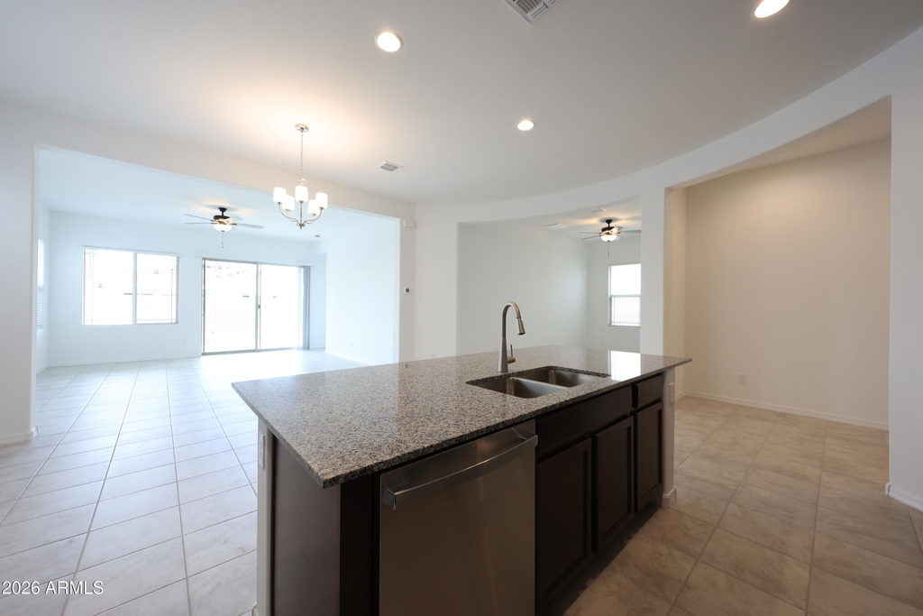 7683 W Smoketree Drive - Photo 3