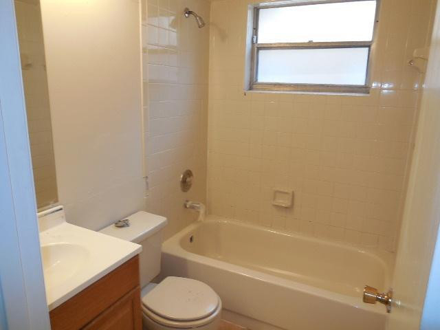 8393 Royal Palm Boulevard - Photo 15