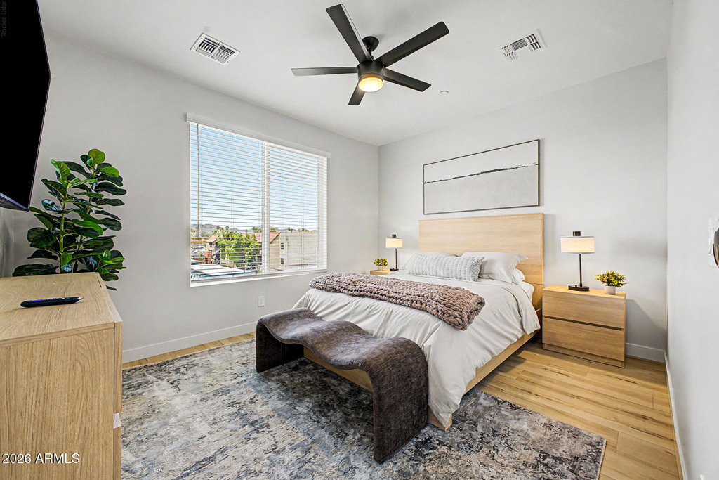 2601 E Clarendon Avenue - Photo 24