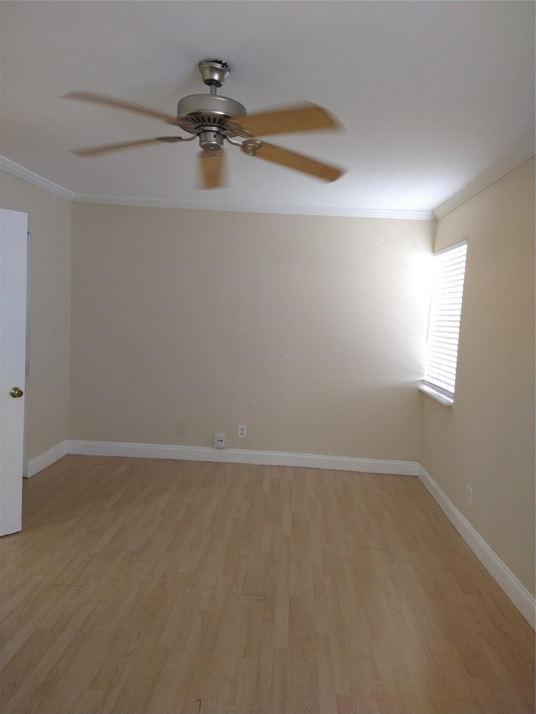 8903 Nw 28th Drive - Photo 14